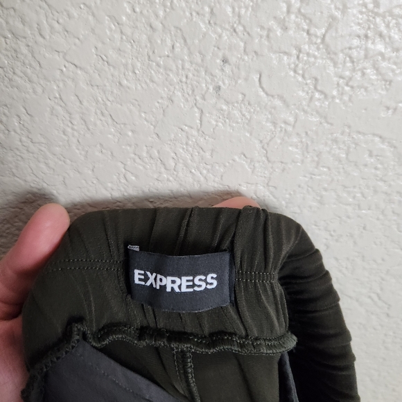 Express Ankle Mid Rise Green Paperbag Pants Small - Picture 8 of 9